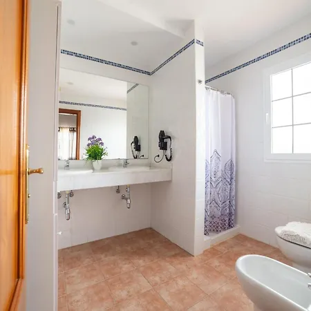In Near Beaches, Cleaning Included * Tuineje