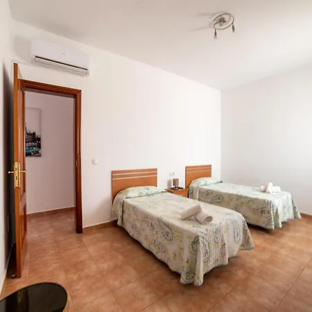 In Near Beaches, Cleaning Included Holiday home *