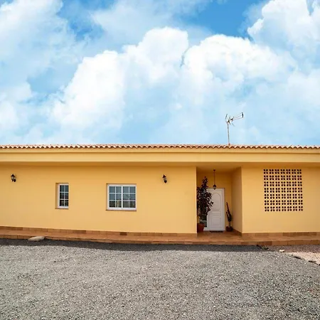 In Near Beaches, Cleaning Included Holiday home *